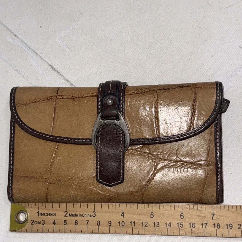 Vintage Y2K Dooney & Bourke Embossed Croc Leather Trifold Card Zip Snap Wallet